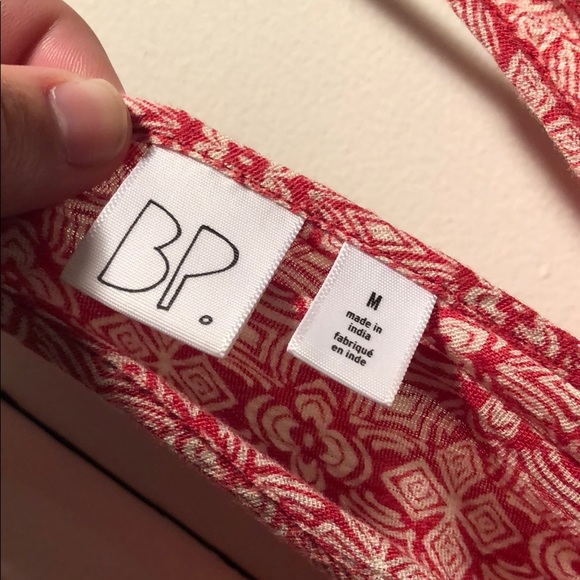 Red Backless Tank Top Blouse - Picture 3 of 3